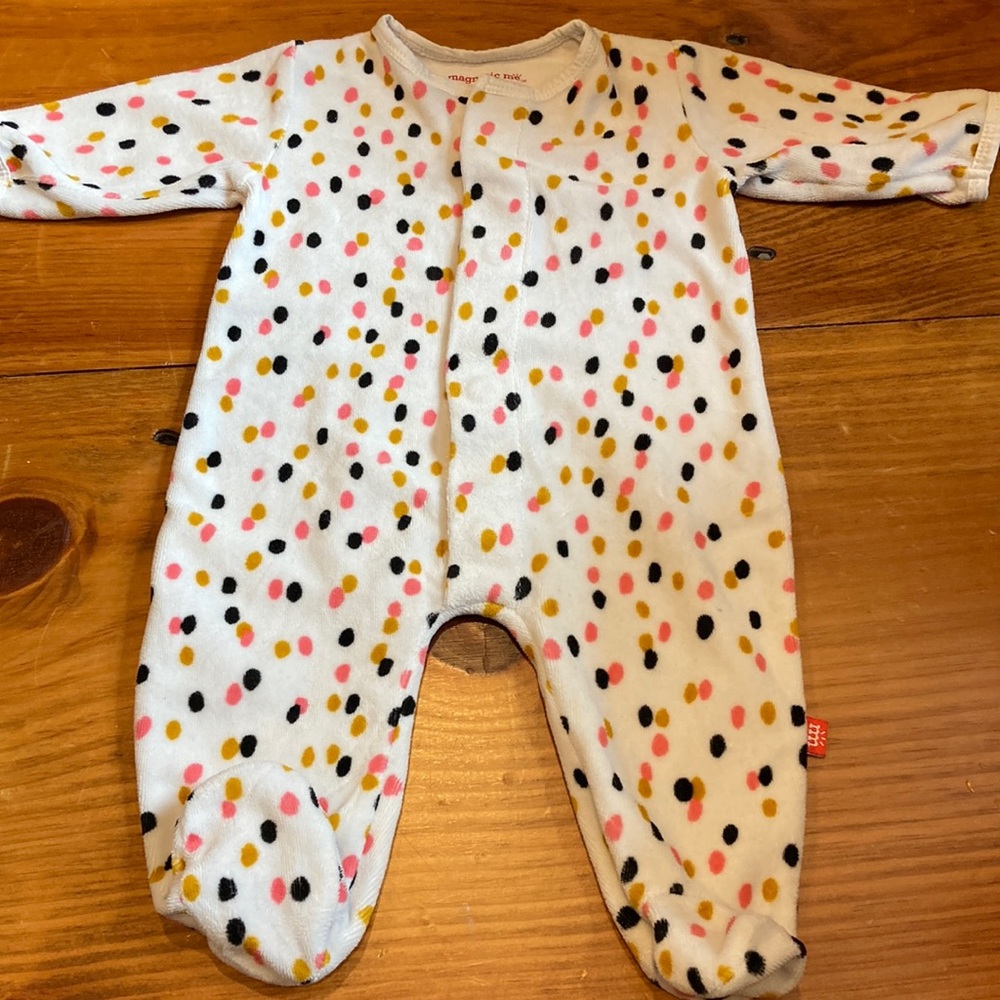 MAGNETIC ME 0-3M Velour Magnetic Closure Footie Romper